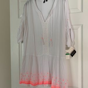 Kensie cover up. White. Brand New. Sz L